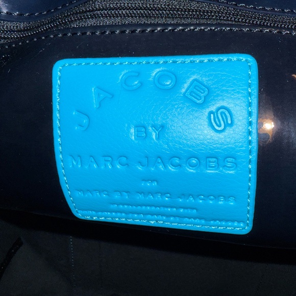 NWT MARC BY MARC JACOBS TOTE - Picture 2 of 4